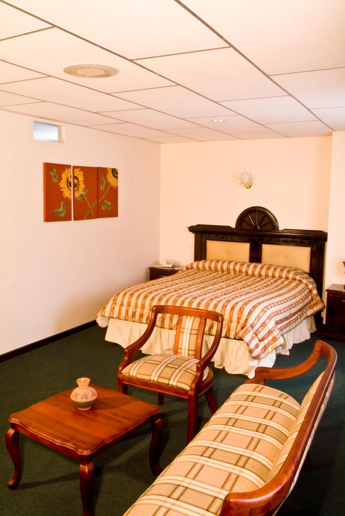Hotel Podocarpus Лоха Экстерьер фото
