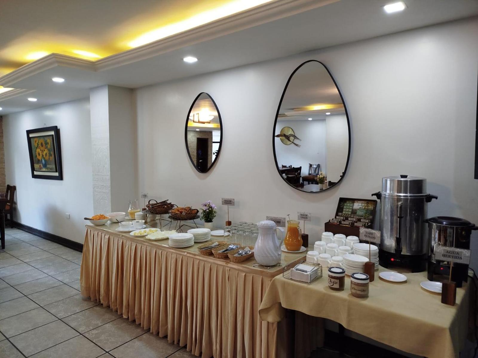 Hotel Podocarpus Лоха Экстерьер фото